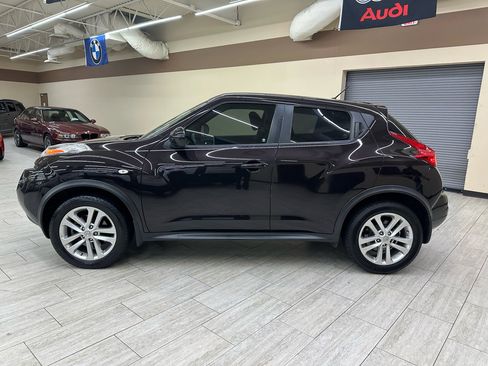 Used 2014 Nissan Juke S image 10