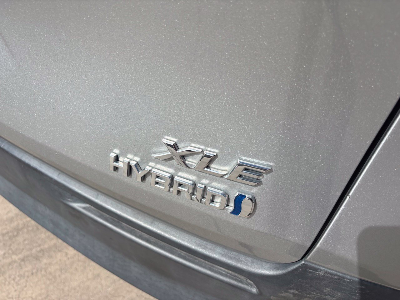 Used 2021 Toyota Sienna XLE w/ XLE Plus Package FWD image 4