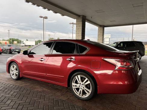 Used 2015 Nissan Altima 3.5 SL FWD image 8
