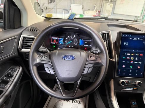 Used 2024 Ford Edge SE w/ Black Appearance Package AWD/4WD image 8