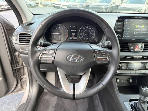 Used 2020 Hyundai Elantra GT w/ Style Package 02 FWD image 19