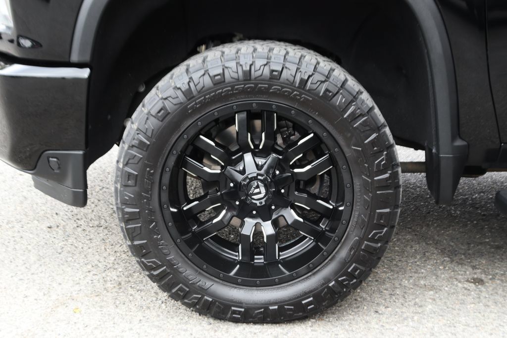 Used 2020 Chevrolet Silverado 2500 High Country w/ Technology Package AWD/4WD image 45