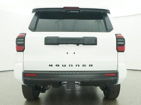 New 2026 Toyota 4Runner SR5 image 23