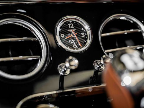 Used 2020 Bentley Continental GT image 22