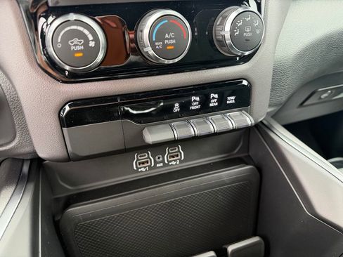 New 2025 RAM 1500 Big Horn image 24