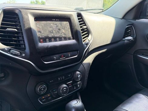 Used 2021 Jeep Cherokee Latitude Lux AWD/4WD image 19
