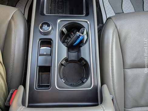 Used 2023 Lincoln Corsair Grand Touring w/ Equipment Group 301A image 32