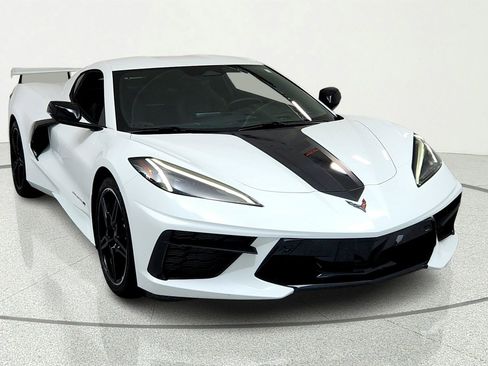 Used 2024 Chevrolet Corvette Stingray Preferred Cpe RWD image 7