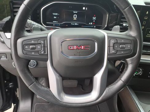 Used 2022 GMC Sierra 1500 SLT w/ SLT Convenience Package AWD/4WD image 24