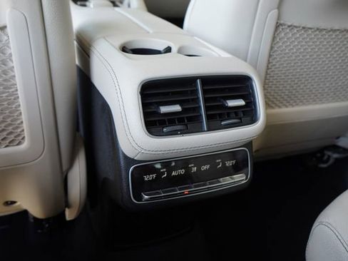 Used 2022 Mercedes-Benz GLS 450 4MATIC image 35
