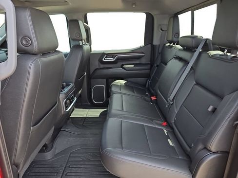 Used 2023 GMC Sierra 1500 SLT w/ SLT Convenience Package AWD/4WD image 16