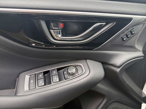 Certified 2025 Subaru Outback Limited AWD/4WD image 19