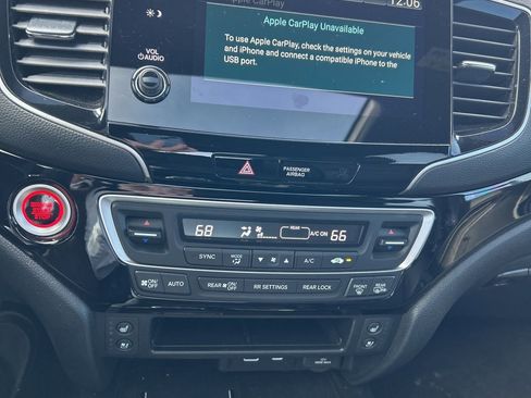 Used 2024 Honda Passport Black Edition image 17