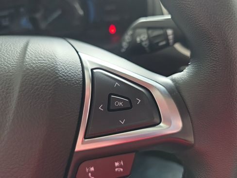 Used 2024 Ford Edge SEL image 40