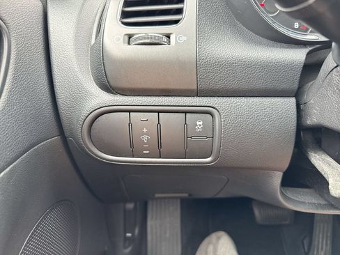Used 2018 Kia Forte LX w/ LX Rear Camera Package FWD image 18