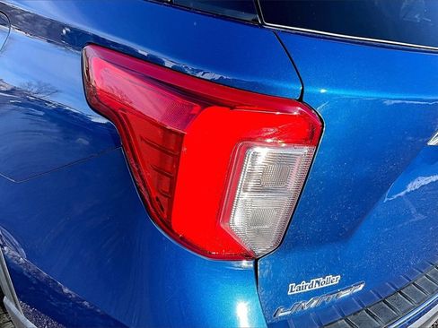 Used 2022 Ford Explorer Limited image 31