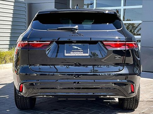 New 2026 Jaguar F-PACE R-Dynamic S image 4