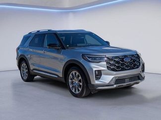 Certified 2025 Ford Explorer Platinum RWD video 2