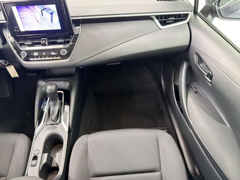 Used 2024 Toyota Corolla LE image 25