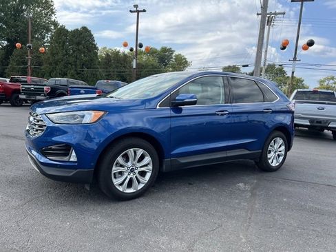 Used 2021 Ford Edge Titanium w/ Equipment Group 301A image 18