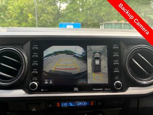 Used 2022 Toyota Tacoma TRD Sport w/ TRD Premium Sport Package AWD/4WD image 19