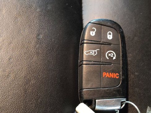 Used 2018 Jeep Grand Cherokee Limited RWD image 32