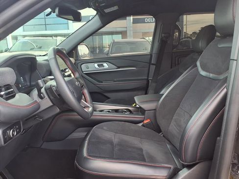 Used 2025 Ford Explorer ST image 16
