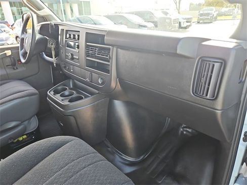 Used 2024 GMC Savana 2500 w/ Driver Convenience Package image 24
