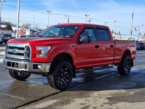 Used 2015 Ford F150 XLT image 3