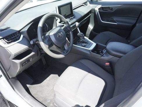 Used 2025 Toyota RAV4 LE AWD/4WD image 18
