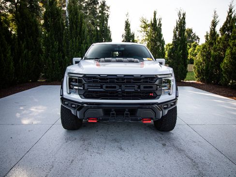 Used 2025 Ford F150 Raptor w/ Equipment Group 803A Raptor R AWD/4WD image 3