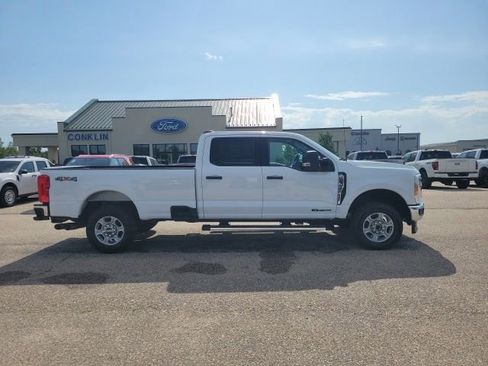 Used 2025 Ford F250 XLT AWD/4WD image 23