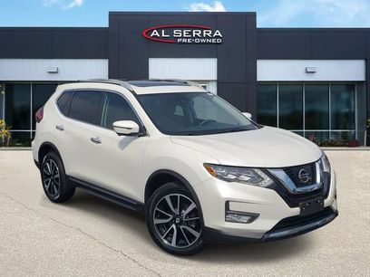 Used 2017 Nissan Rogue SL