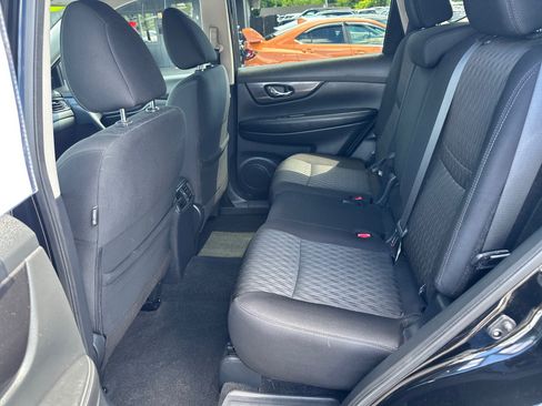 Used 2020 Nissan Rogue S AWD/4WD image 18