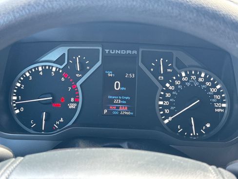 Used 2025 Toyota Tundra SR5 w/ SR5 Convenience Package AWD/4WD image 17