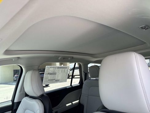 New 2026 Lincoln Aviator AWD image 33