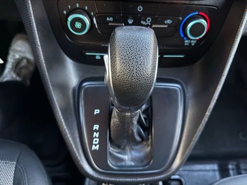 Used 2019 Ford Transit Connect XL image 19