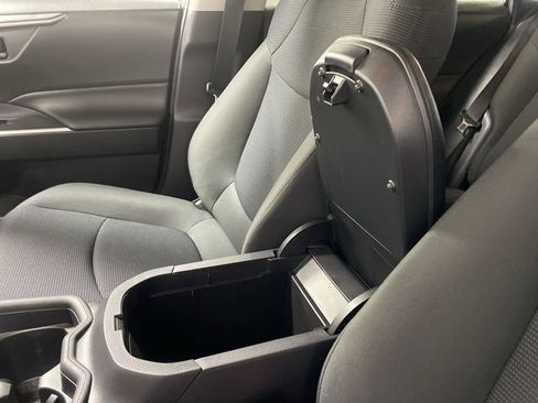 Used 2021 Toyota RAV4 LE w/ Carpet Mat Package (TMS) AWD/4WD image 23