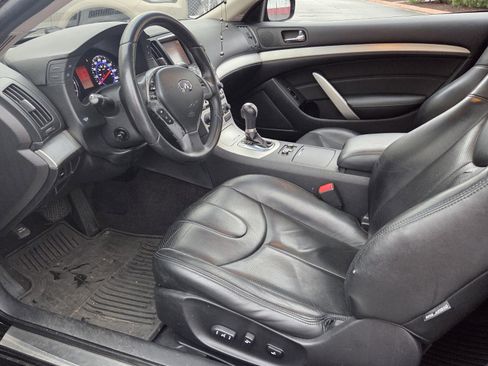 Used 2009 INFINITI G37 x Coupe w/ Premium Pkg image 12