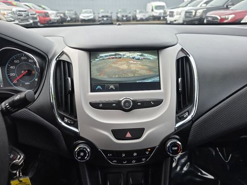 Used 2016 Chevrolet Cruze LS image 13