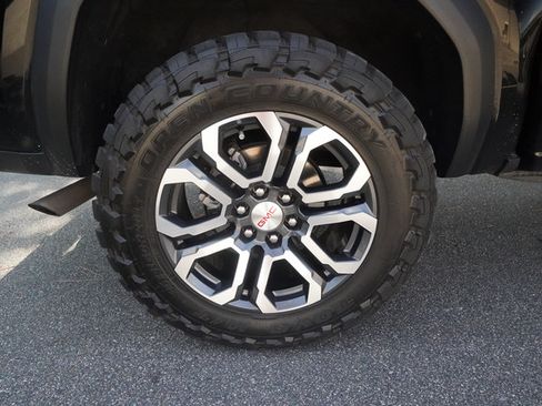 Used 2024 GMC Canyon AT4 w/ AT4 Premium Package AWD/4WD image 36