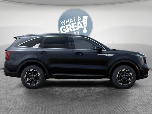 New 2026 Kia Sorento S AWD/4WD image 7
