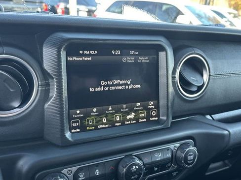 Used 2022 Jeep Wrangler Unlimited Sahara w/ Cold Weather Group image 27