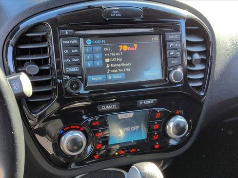 Used 2015 Nissan Juke SL image 13