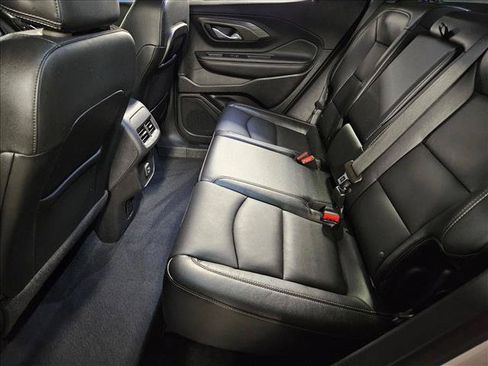 Used 2023 GMC Terrain SLT FWD image 16