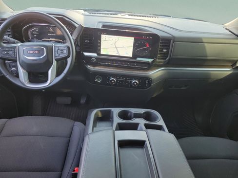 Used 2024 GMC Sierra 1500 Elevation AWD/4WD image 9