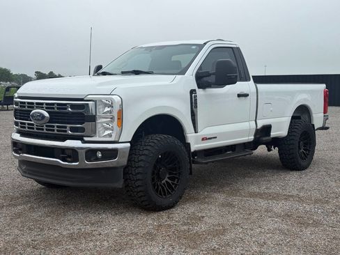 Used 2023 Ford F250 XLT AWD/4WD image 1