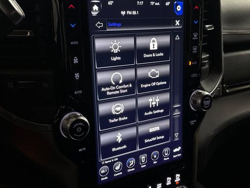 Used 2020 RAM 2500 Limited AWD/4WD image 73