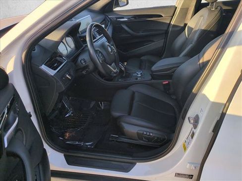 Used 2022 BMW X2 sDrive28i w/ Convenience Package FWD image 17