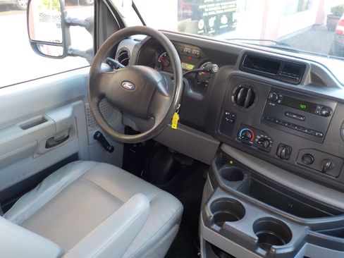 Used 2013 Ford E-350 and Econoline 350 Super Duty w/ Class I Trailer Tow Pkg RWD image 26